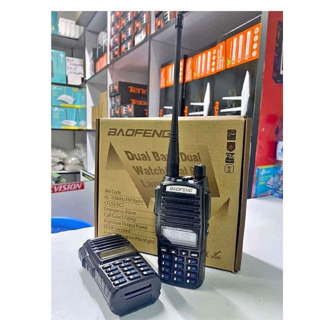 BAOFENG UV82 WALKIE TALKIE 10km range