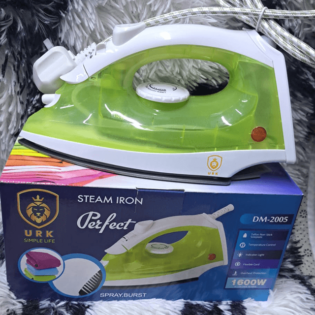 URK DM-2005 STEAM IRON BOX